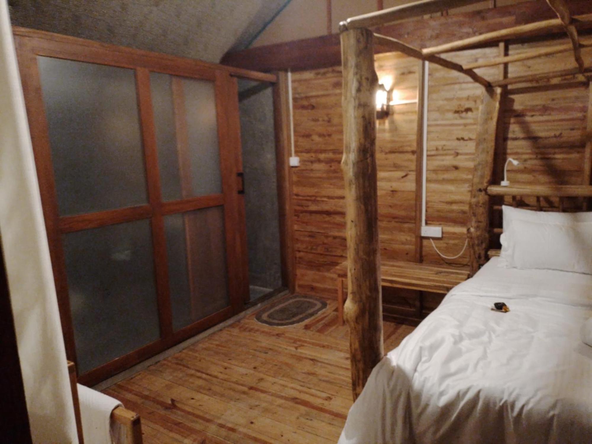 Lamiaceae Wood Cabin Ella Eksteriør bilde