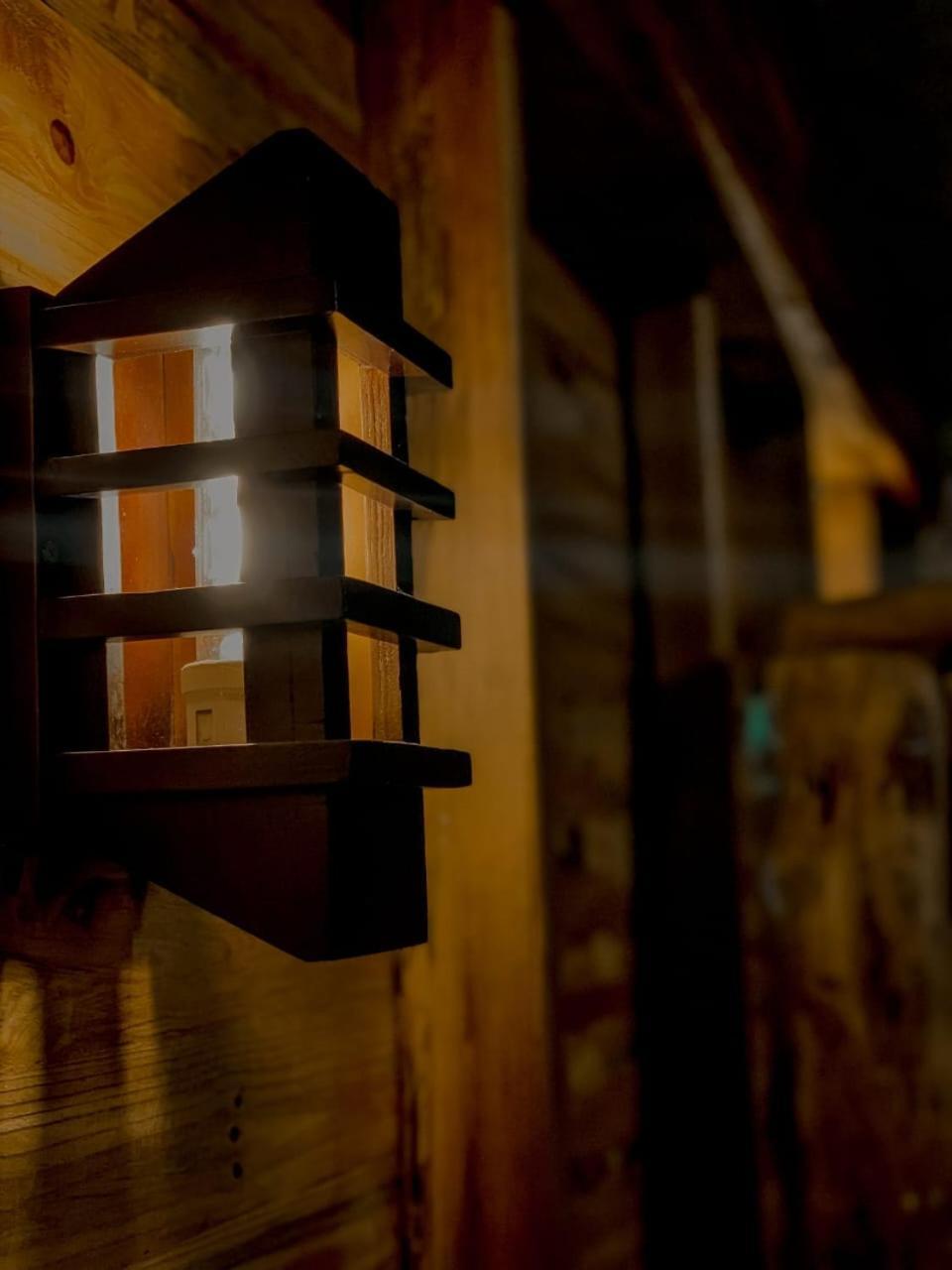 Lamiaceae Wood Cabin Ella Eksteriør bilde