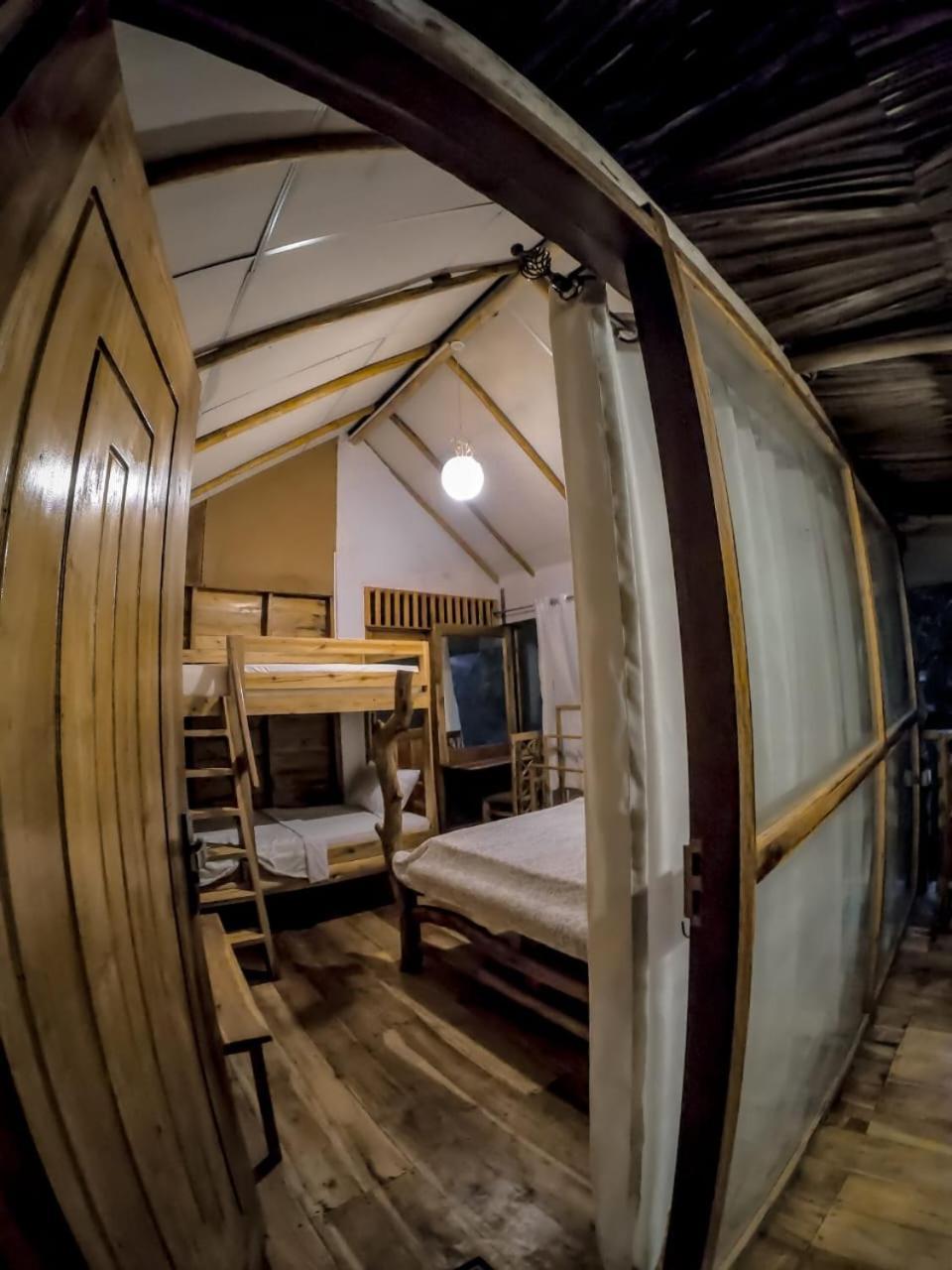 Lamiaceae Wood Cabin Ella Eksteriør bilde